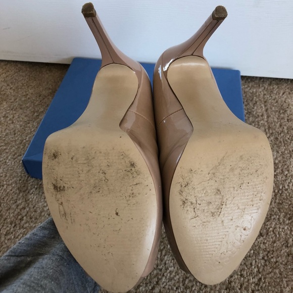 Heels. - Picture 3 of 3